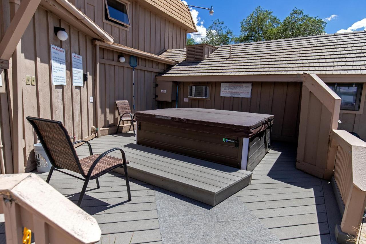 Woodland Motel Salida Exteriör bild